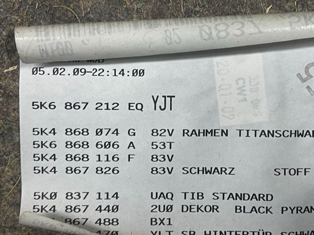 bontott VW GOLF VI Jobb hátsó Ajtó Kárpit