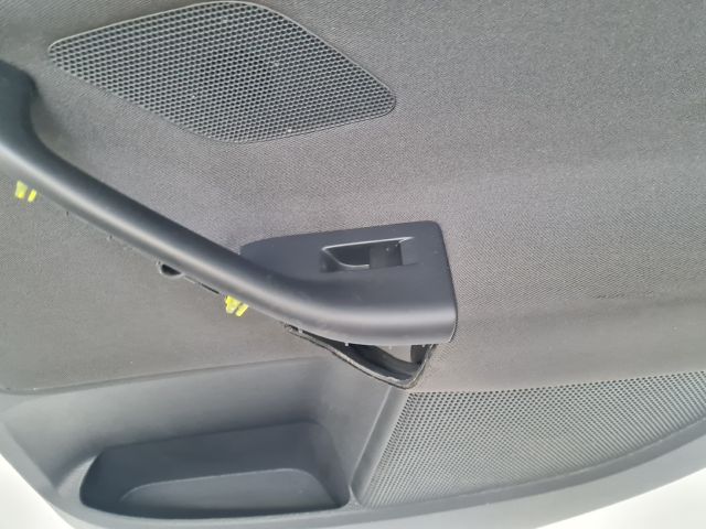 bontott VW GOLF VI Jobb hátsó Ajtó Kárpit