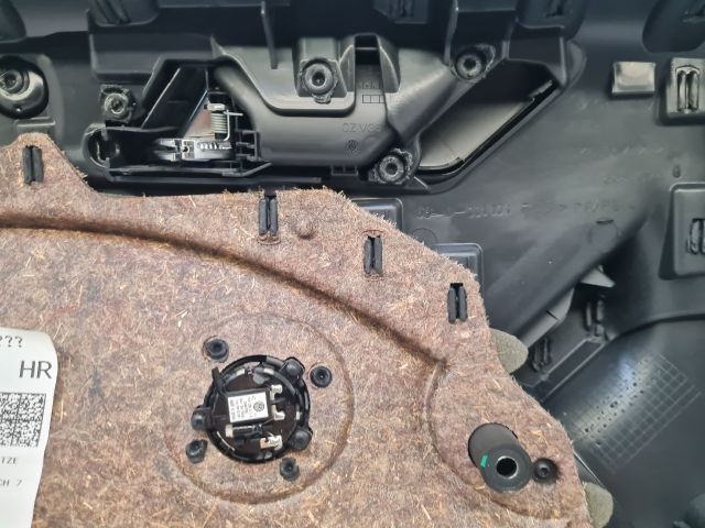 bontott VW GOLF VI Jobb hátsó Ajtó Kárpit