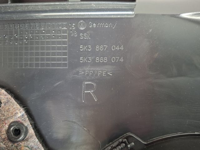 bontott VW GOLF VI Jobb hátsó Ajtó Kárpit