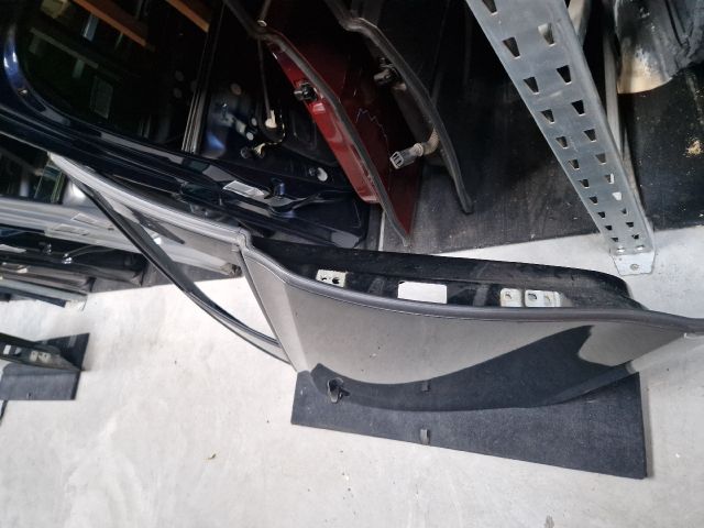 bontott VW GOLF VI Jobb hátsó Ajtó (Részeivel)