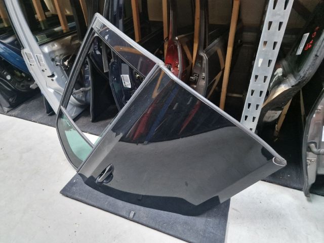 bontott VW GOLF VI Jobb hátsó Ajtó (Részeivel)