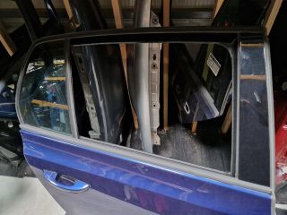 bontott VW GOLF VI Jobb hátsó Ajtó (Részeivel)