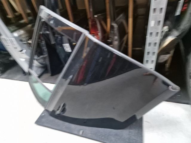 bontott VW GOLF VI Jobb hátsó Ajtó (Részeivel)