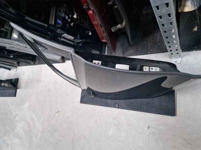 bontott VW GOLF VI Jobb hátsó Ajtó (Részeivel)