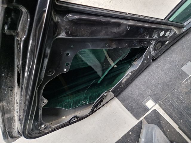 bontott VW GOLF VI Jobb hátsó Ajtó (Részeivel)