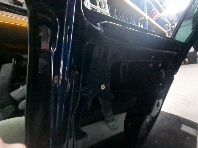 bontott VW GOLF VI Jobb hátsó Ajtó (Részeivel)