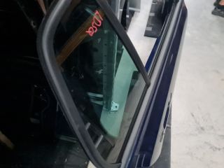 bontott VW GOLF VI Jobb hátsó Ajtó (Részeivel)