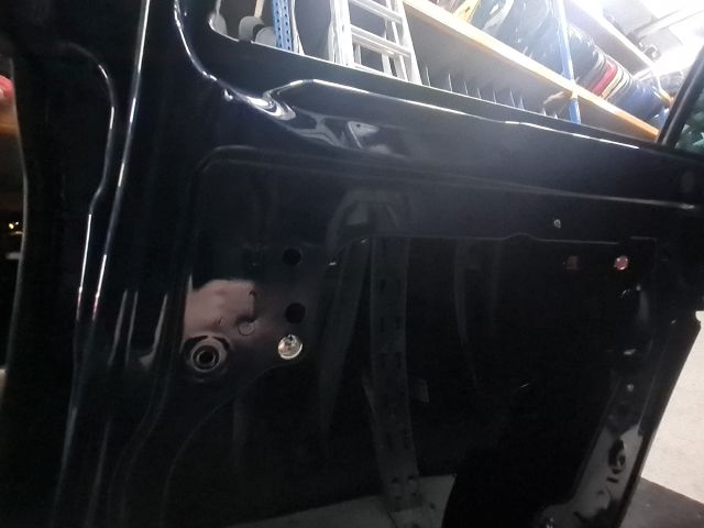 bontott VW GOLF VI Jobb hátsó Ajtó (Részeivel)