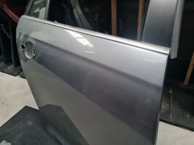 bontott VW GOLF VI Jobb hátsó Ajtó (Részeivel)