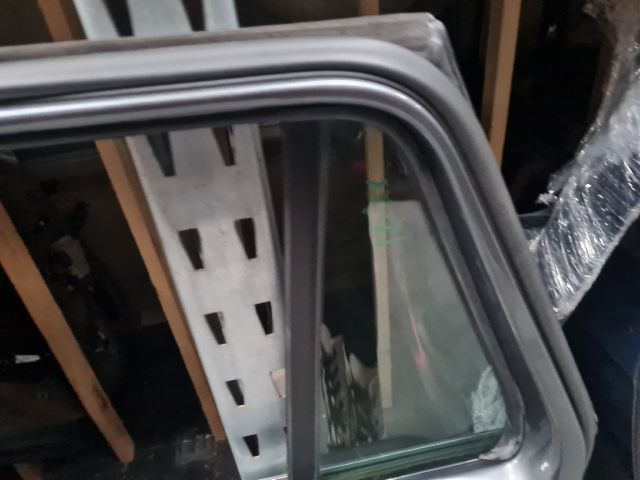 bontott VW GOLF VI Jobb hátsó Ajtó (Részeivel)