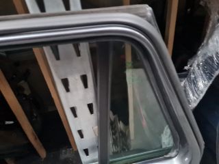 bontott VW GOLF VI Jobb hátsó Ajtó (Részeivel)