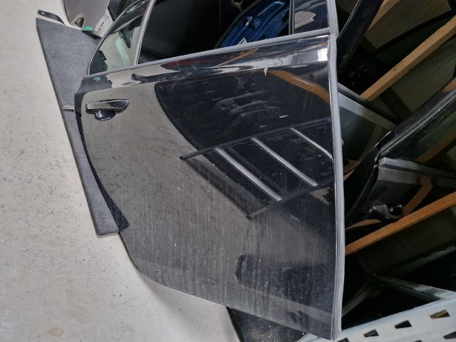 bontott VW GOLF VI Jobb hátsó Ajtó (Részeivel)