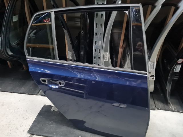 bontott VW GOLF VI Jobb hátsó Ajtó (Részeivel)