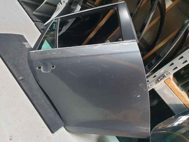 bontott VW GOLF VI Jobb hátsó Ajtó (Üres lemez)