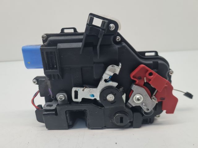 bontott VW GOLF VI Jobb hátsó Ajtózár