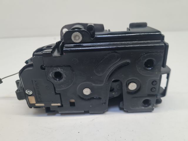 bontott VW GOLF VI Jobb hátsó Ajtózár