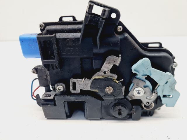 bontott VW GOLF VI Jobb hátsó Ajtózár