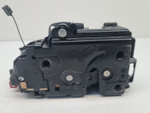 bontott VW GOLF VI Jobb hátsó Ajtózár