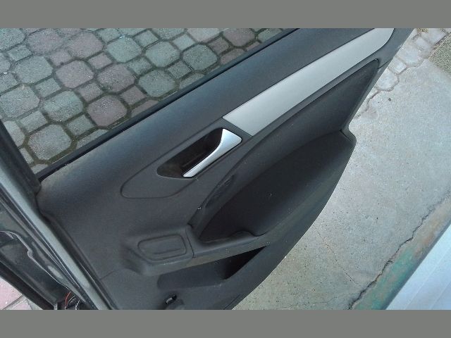 bontott VW GOLF VI Jobb hátsó Ajtózár