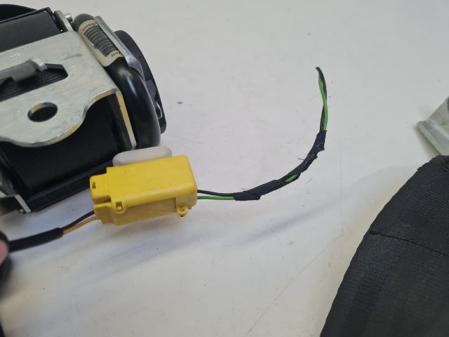 bontott VW GOLF VI Jobb hátsó Biztonsági Öv