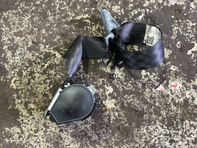 bontott VW GOLF VI Jobb hátsó Biztonsági Öv