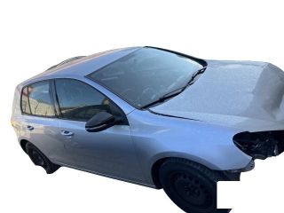 bontott VW GOLF VI Jobb hátsó Csomagtér Burkolat (Műanyag)