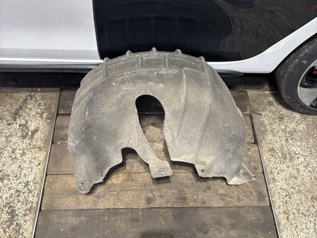 bontott VW GOLF VI Jobb hátsó Dobbetét (Kerékjárati, Műanyag)