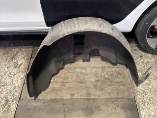 bontott VW GOLF VI Jobb hátsó Dobbetét (Kerékjárati, Műanyag)