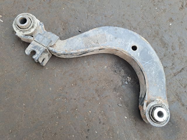 bontott VW GOLF VI Jobb hátsó Felső Lengőkar