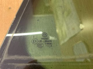 bontott VW GOLF VI Jobb hátsó Fixüveg (Ajtóban)