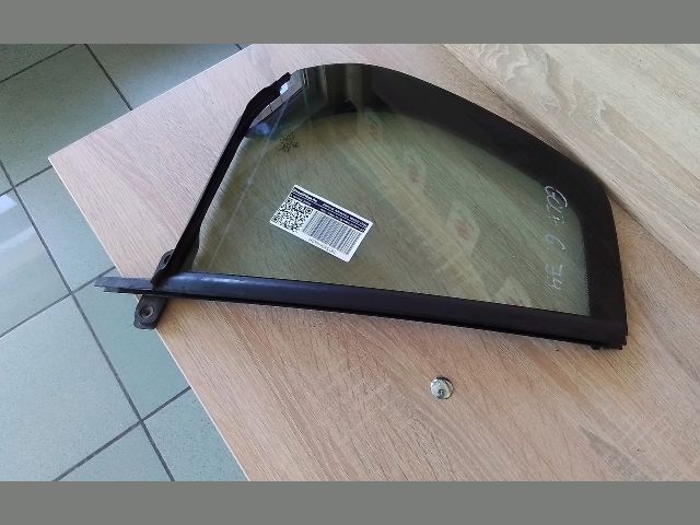 bontott VW GOLF VI Jobb hátsó Fixüveg (Ajtóban)