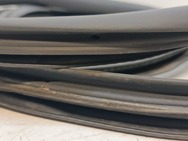 bontott VW GOLF VI Jobb hátsó Gumikéder