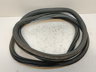 bontott VW GOLF VI Jobb hátsó Gumikéder