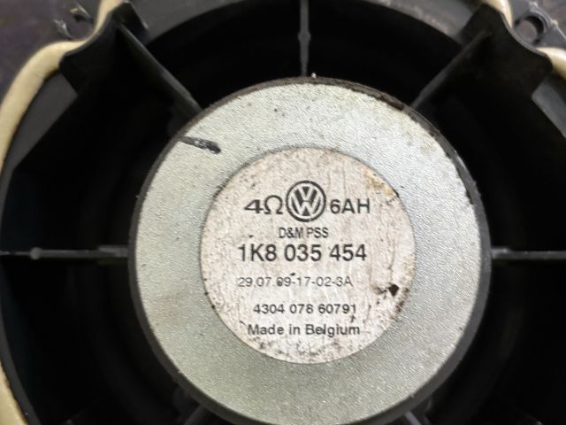 bontott VW GOLF VI Jobb hátsó Hangszóró