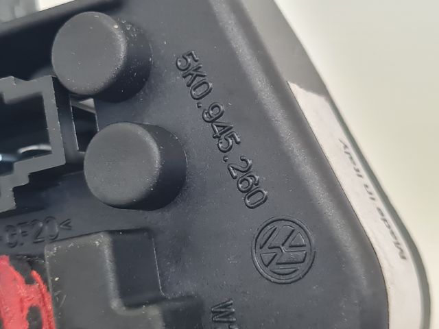 bontott VW GOLF VI Jobb Hátsó Lámpa Foglalat