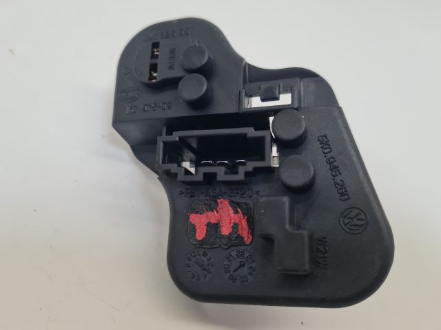 bontott VW GOLF VI Jobb Hátsó Lámpa Foglalat