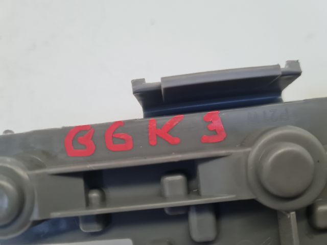 bontott VW GOLF VI Jobb Hátsó Lámpa Foglalat