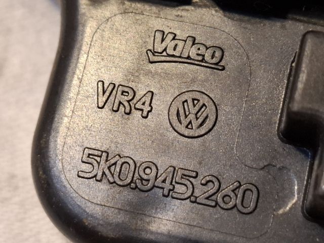 bontott VW GOLF VI Jobb Hátsó Lámpa Foglalat