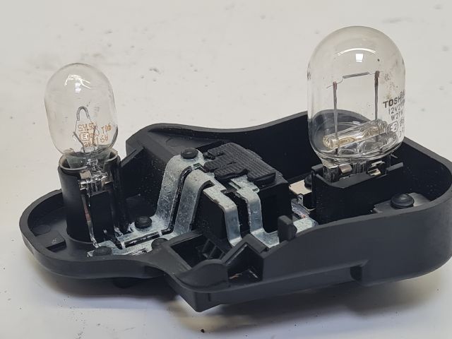 bontott VW GOLF VI Jobb Hátsó Lámpa Foglalat