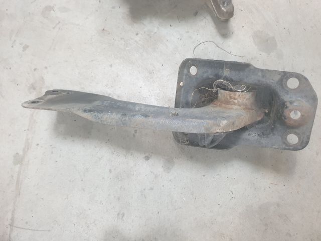 bontott VW GOLF VI Jobb hátsó Lengőkar