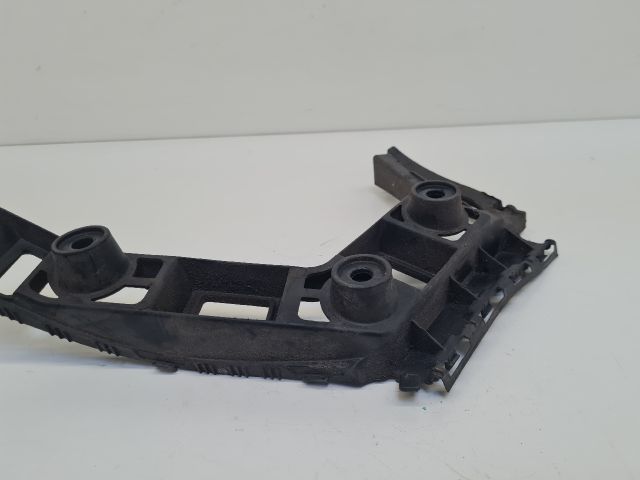 bontott VW GOLF VI Jobb hátsó Lökhárító Tartó (Műanyag)