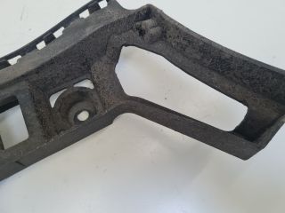 bontott VW GOLF VI Jobb hátsó Lökhárító Tartó (Műanyag)