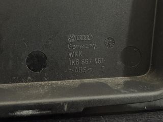 bontott VW GOLF VI Jobb hátsó Tároló Rekesz Fedél