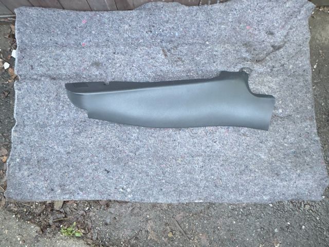 bontott VW GOLF VI Jobb hátsó Ülés melletti Kárpit