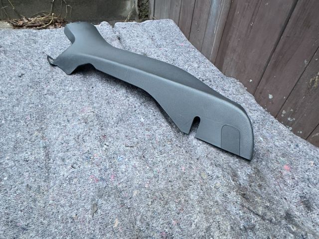 bontott VW GOLF VI Jobb hátsó Ülés melletti Kárpit