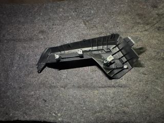 bontott VW GOLF VI Jobb Kalaptartó Tartó Konzol