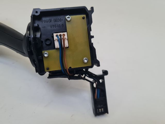 bontott VW GOLF VI Jobb Kormánykapcsoló Ablaktörlő