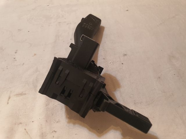 bontott VW GOLF VI Jobb Kormánykapcsoló Ablaktörlő