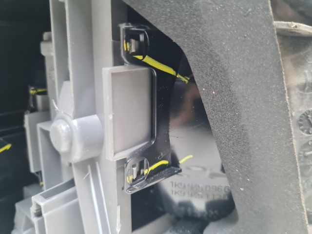 bontott VW GOLF VI Jobb Külső Hátsó Lámpa